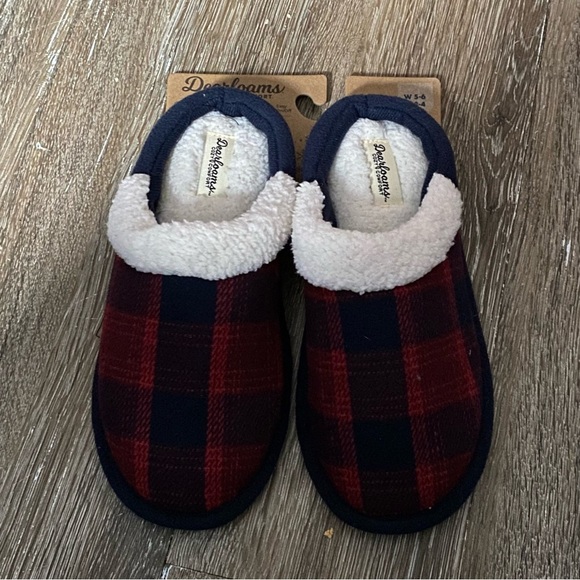 DearFoams Slippers Women’s Size 5-6‎ Mens Size 3-4 Fuzzy Warm Slip On Plaid - Picture 1 of 6